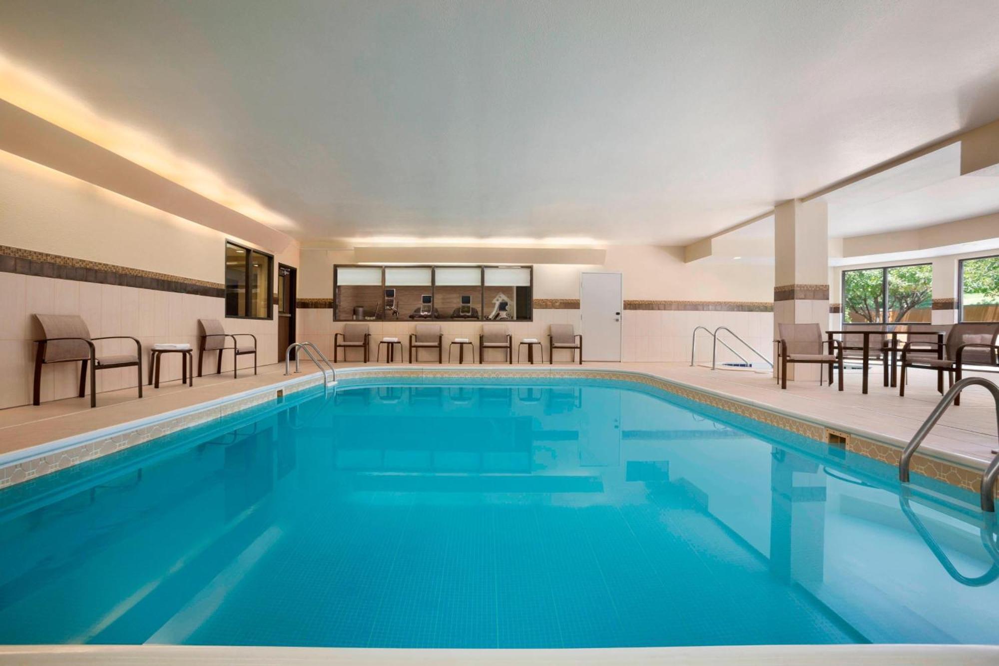 Courtyard By Marriott Springfield Hotel Екстериор снимка