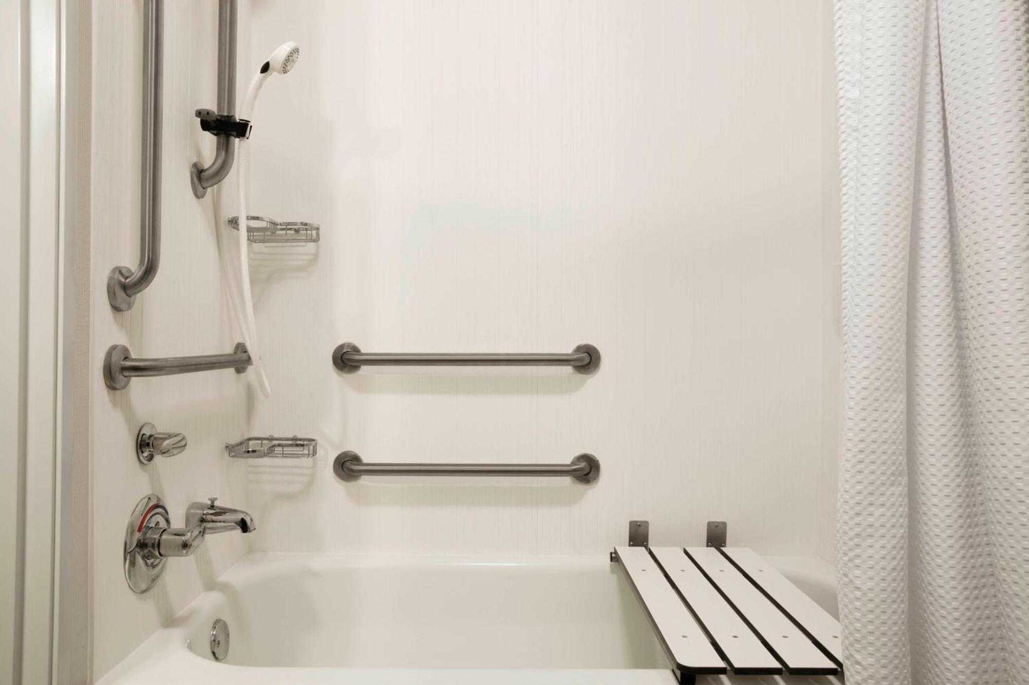 Courtyard By Marriott Springfield Hotel Екстериор снимка