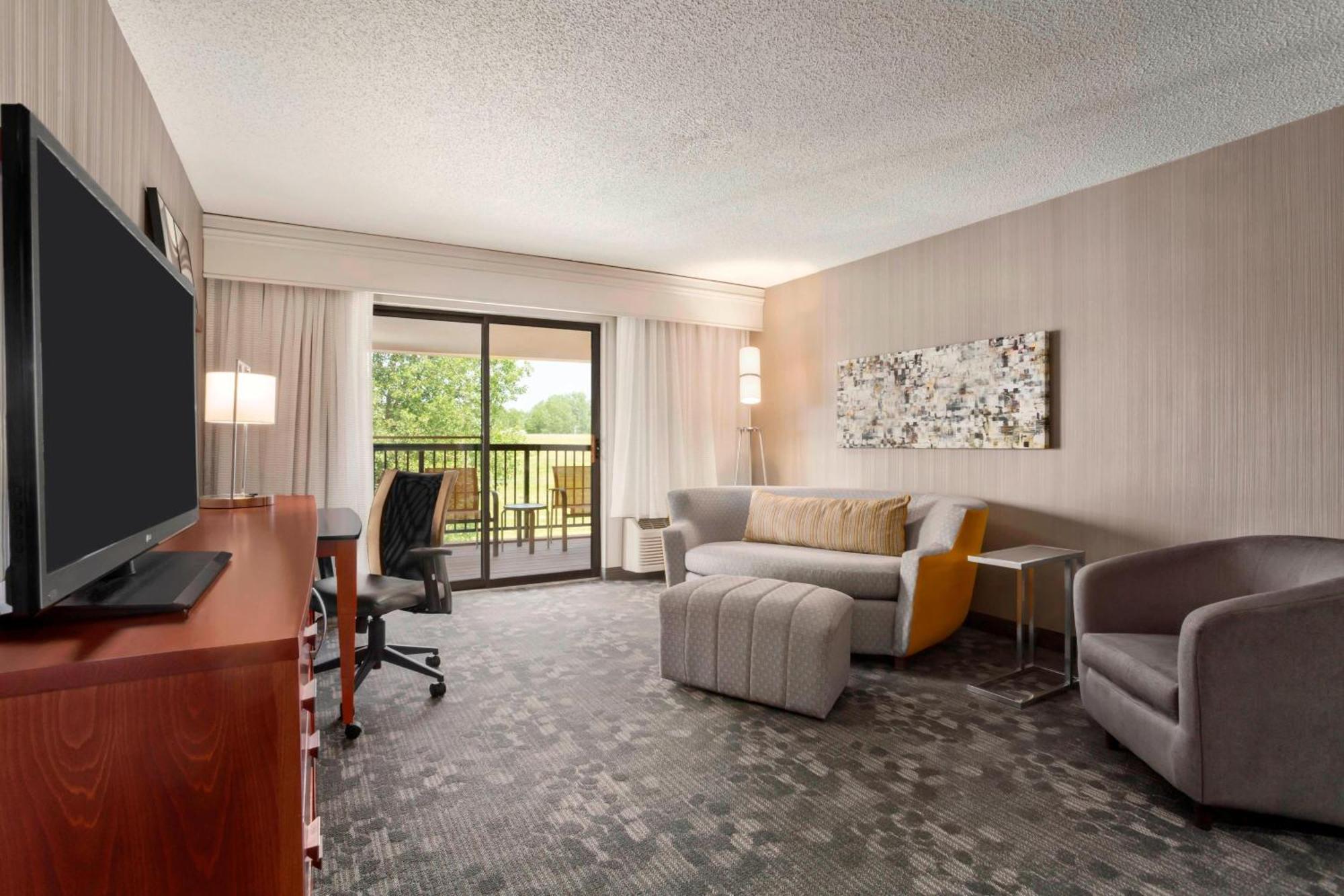 Courtyard By Marriott Springfield Hotel Екстериор снимка