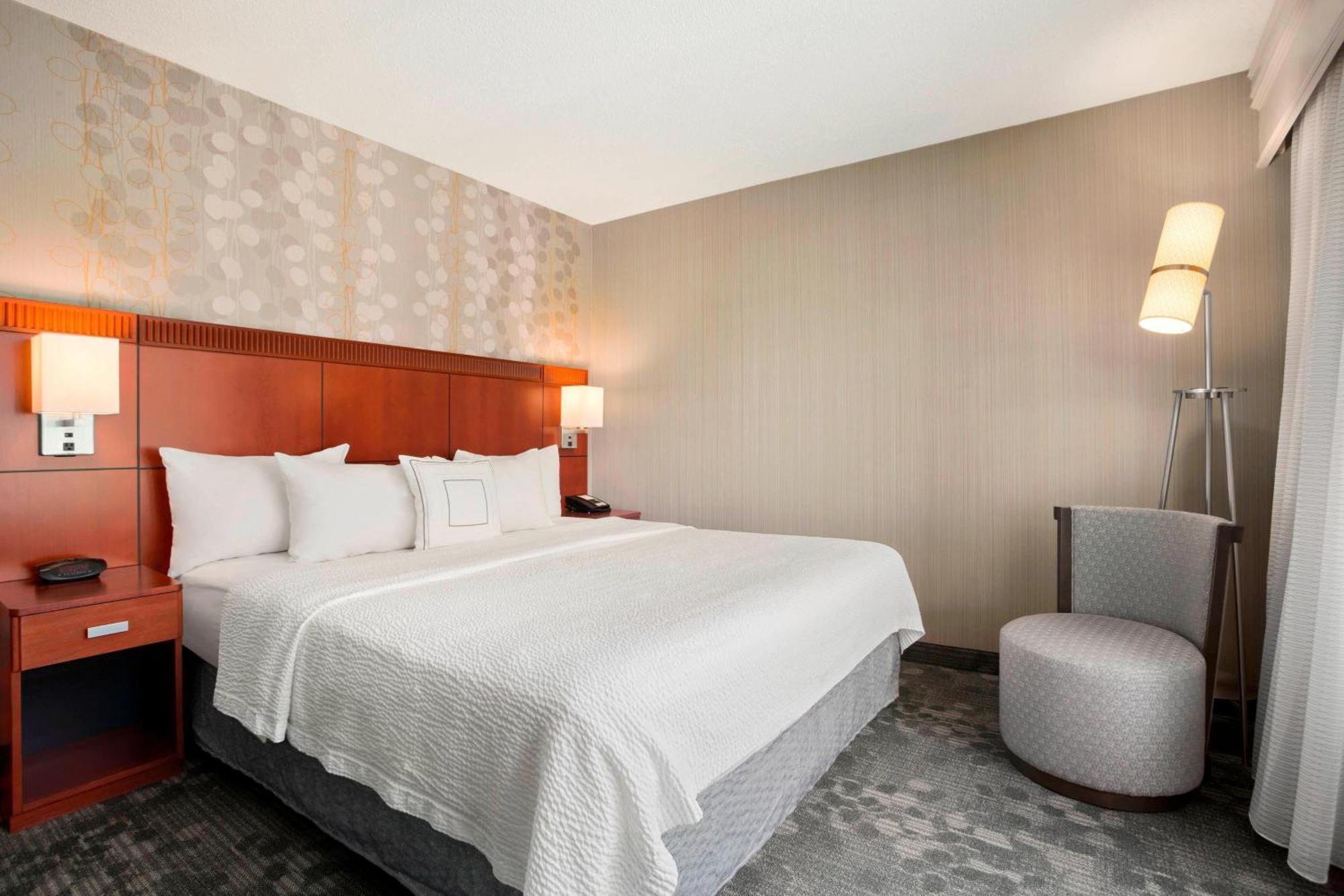 Courtyard By Marriott Springfield Hotel Екстериор снимка